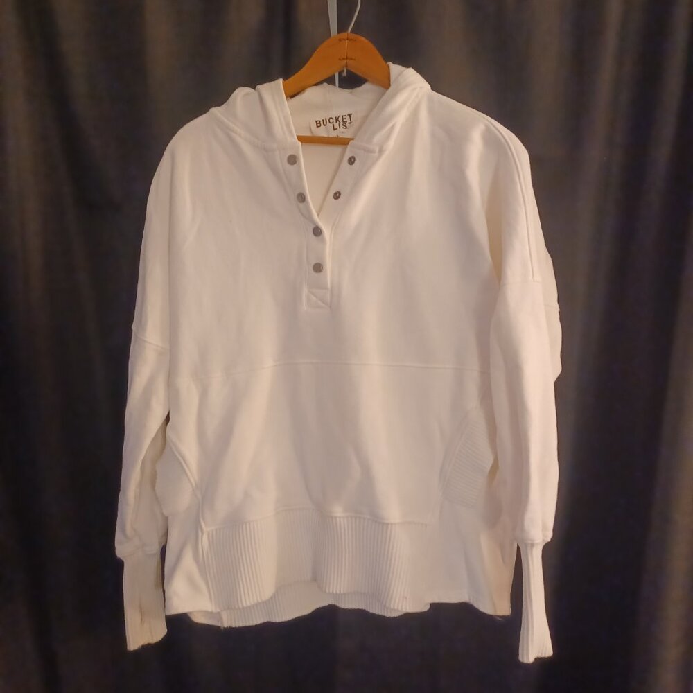Bucket list White oversized hoodie size Medium